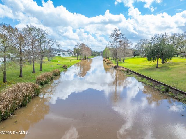 1907 Teche Drive, Breaux Bridge, LA 70517