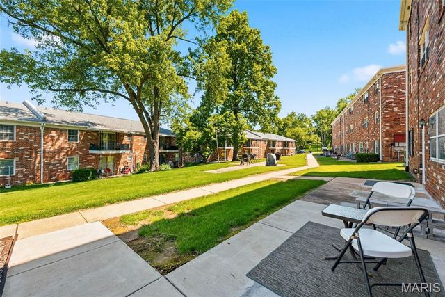 3129 Roger Williams Drive A, Bridgeton, MO 63044