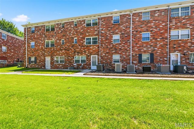 3129 Roger Williams Drive A, Bridgeton, MO 63044