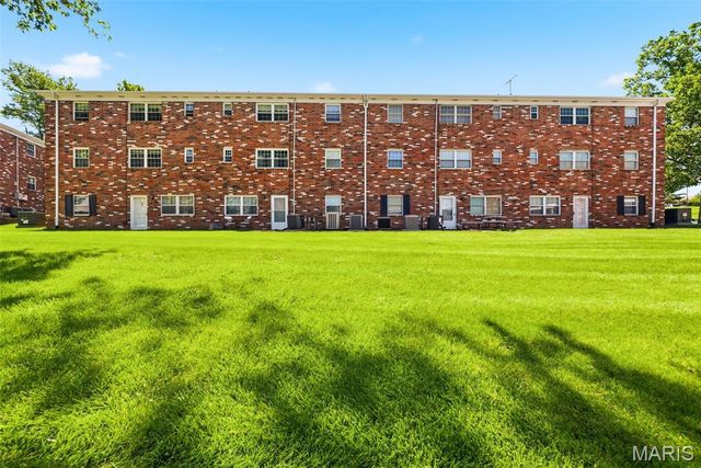 3129 Roger Williams Drive A, Bridgeton, MO 63044