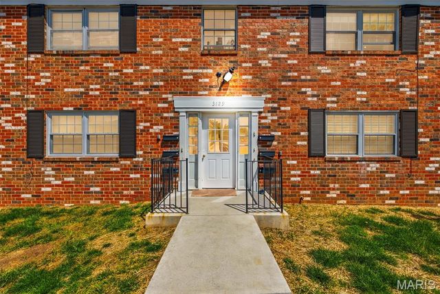 3129 Roger Williams Drive A, Bridgeton, MO 63044