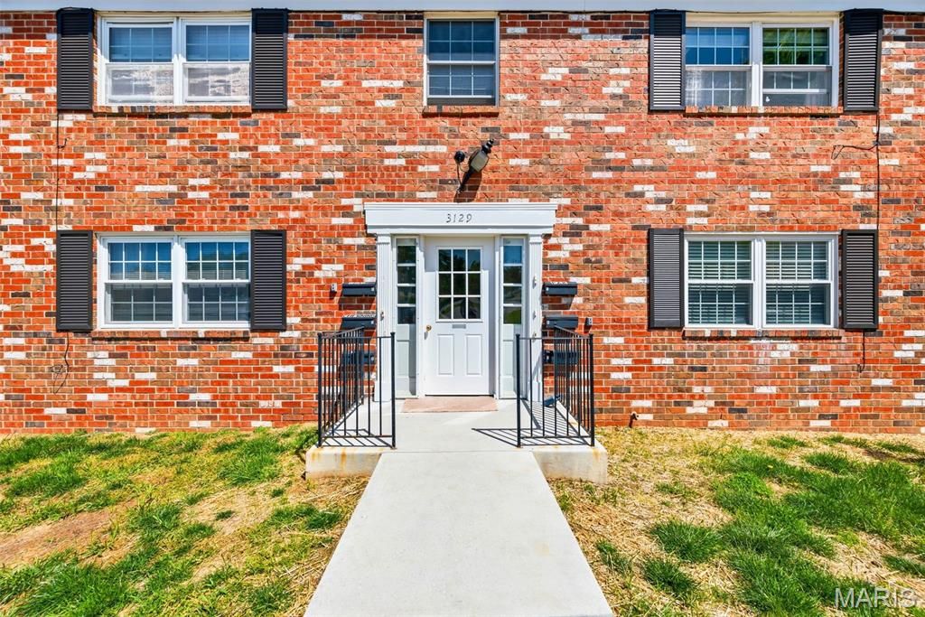3129 Roger Williams Drive A, Bridgeton, MO 63044