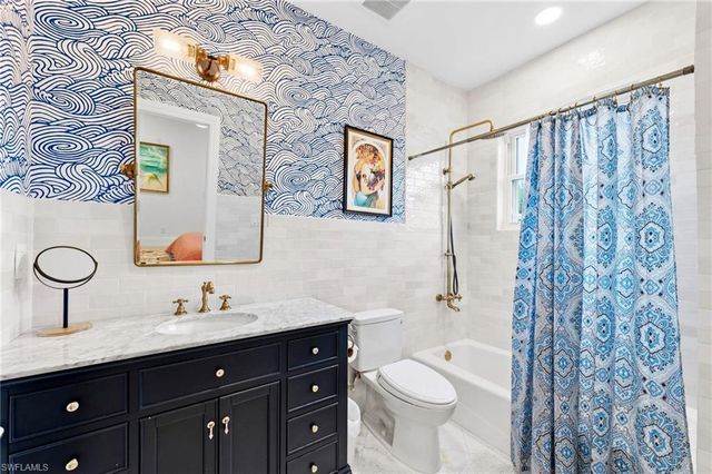 9235 The LN, Naples, FL 34109