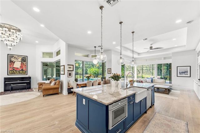 9235 The LN, Naples, FL 34109