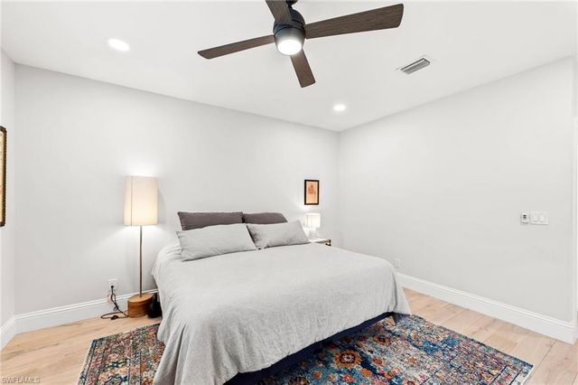 9235 The LN, Naples, FL 34109