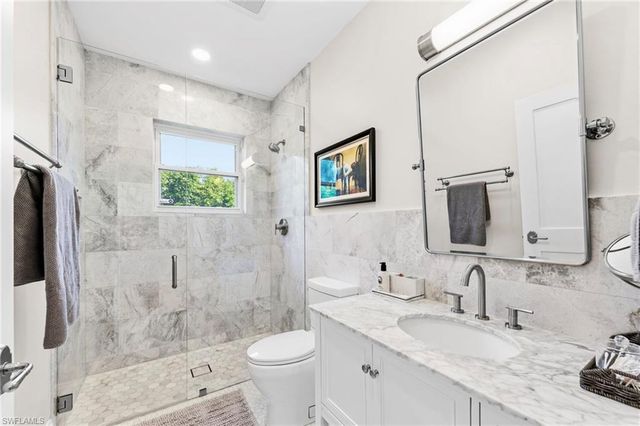 9235 The LN, Naples, FL 34109