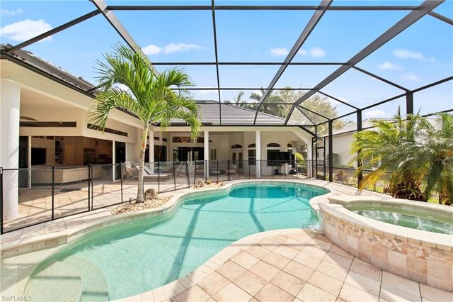 9235 The LN, Naples, FL 34109