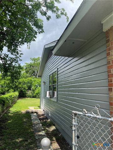 722 W AVENUE E, Copperas Cove, TX 76522