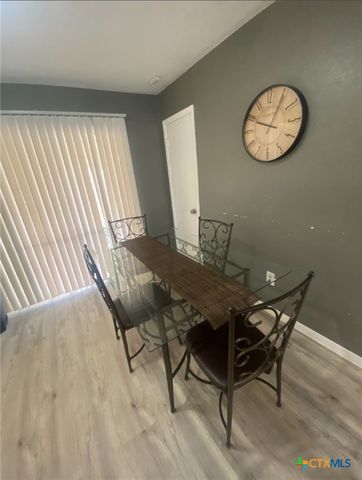 722 W AVENUE E, Copperas Cove, TX 76522
