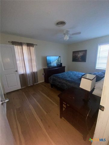 722 W AVENUE E, Copperas Cove, TX 76522