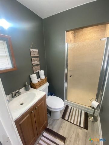 722 W AVENUE E, Copperas Cove, TX 76522