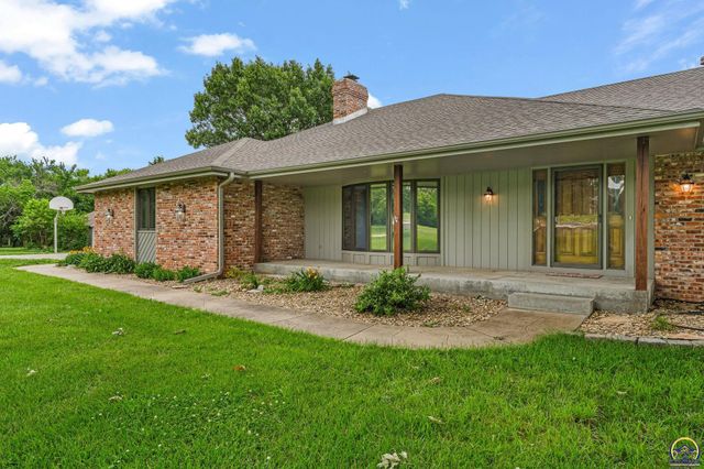 6412 SW Vorse RD, Auburn, KS 66402
