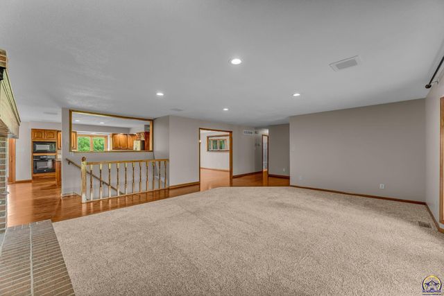 6412 SW Vorse RD, Auburn, KS 66402