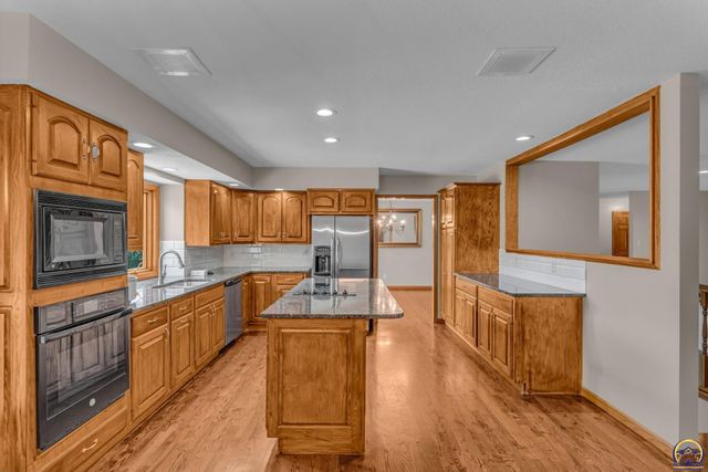 6412 SW Vorse RD, Auburn, KS 66402