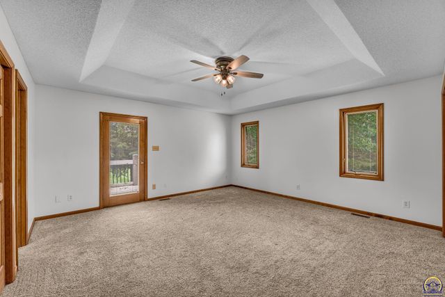 6412 SW Vorse RD, Auburn, KS 66402