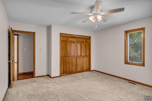 6412 SW Vorse RD, Auburn, KS 66402