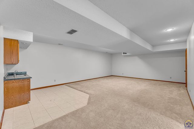 6412 SW Vorse RD, Auburn, KS 66402