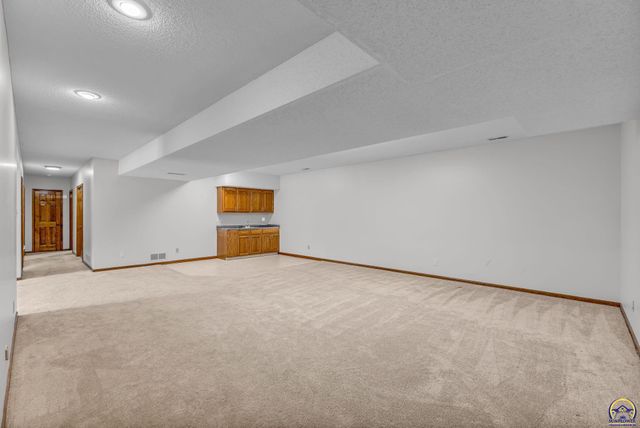 6412 SW Vorse RD, Auburn, KS 66402