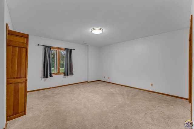 6412 SW Vorse RD, Auburn, KS 66402