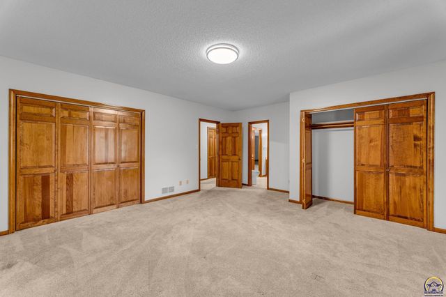 6412 SW Vorse RD, Auburn, KS 66402