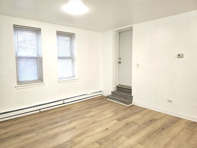 543 E 60th Street 1, Chicago, IL 60637