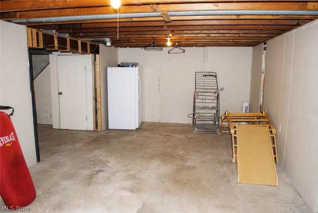 210 Oakdale Drive, South Amherst, OH 44001