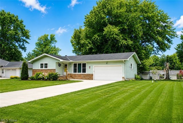 210 Oakdale Drive, South Amherst, OH 44001