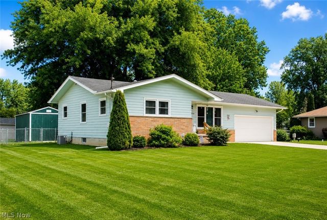 210 Oakdale Drive, South Amherst, OH 44001