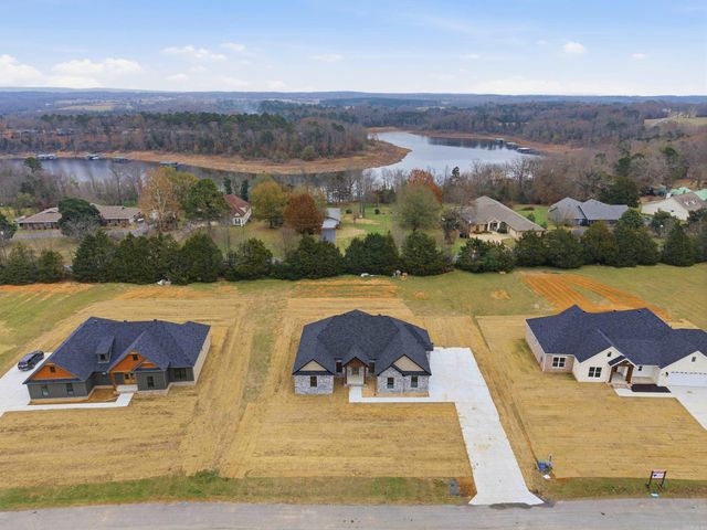 75 Emerald Lane, Greers Ferry, AR 72067