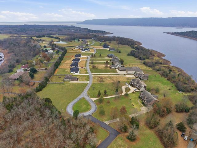 75 Emerald Lane, Greers Ferry, AR 72067