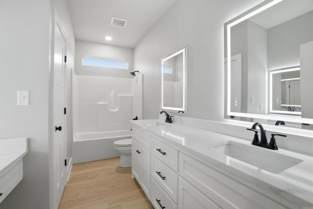 75 Emerald Lane, Greers Ferry, AR 72067