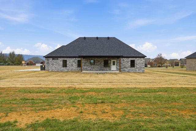 75 Emerald Lane, Greers Ferry, AR 72067