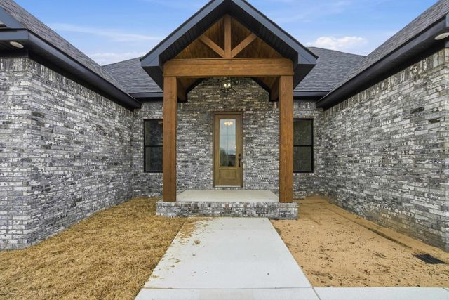 75 Emerald Lane, Greers Ferry, AR 72067