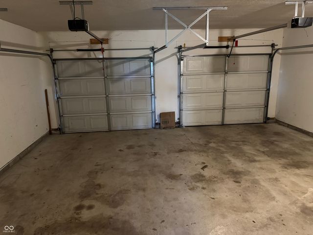 8 Gladiator Drive, Waynetown, IN 47990