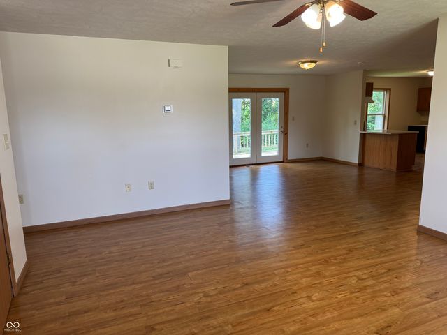 8 Gladiator Drive, Waynetown, IN 47990