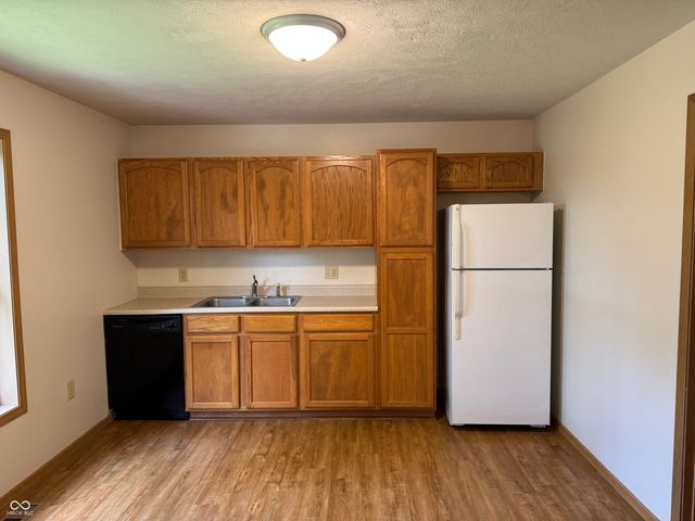 8 Gladiator Drive, Waynetown, IN 47990