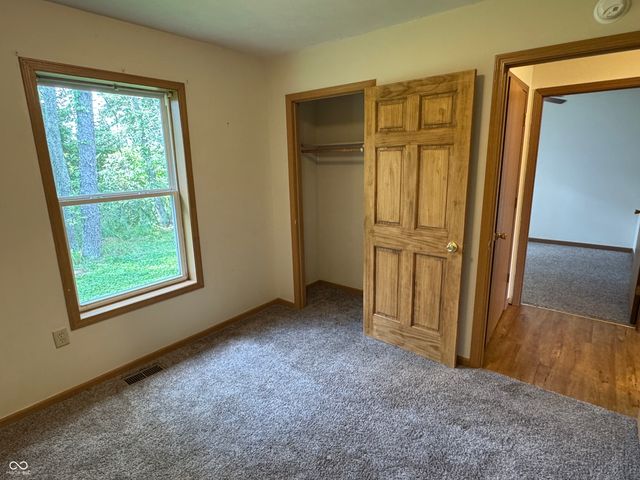 8 Gladiator Drive, Waynetown, IN 47990