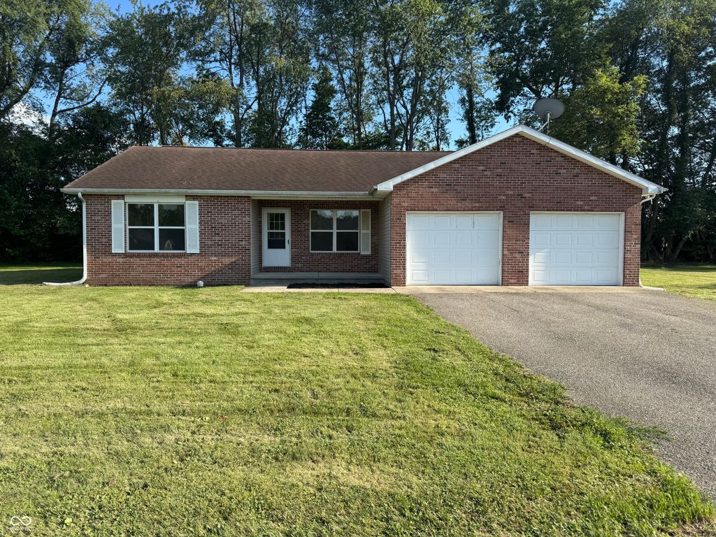 8 Gladiator Drive, Waynetown, IN 47990