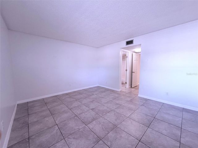 6332 NEWTOWN CIR A4, Tampa, FL 33615