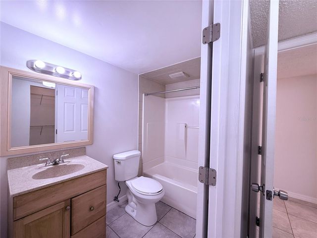 6332 NEWTOWN CIR A4, Tampa, FL 33615