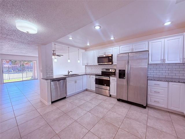 6332 NEWTOWN CIR A4, Tampa, FL 33615