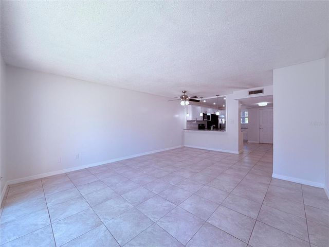 6332 NEWTOWN CIR A4, Tampa, FL 33615
