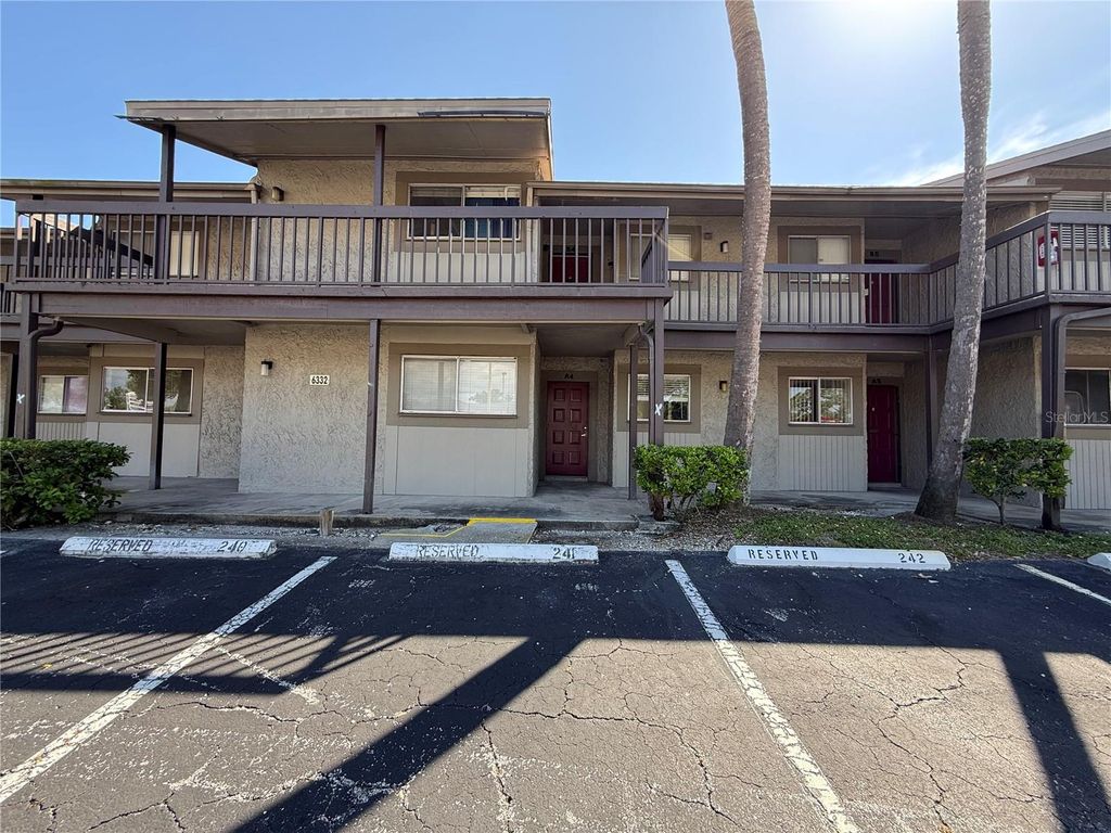 6332 NEWTOWN CIR A4, Tampa, FL 33615