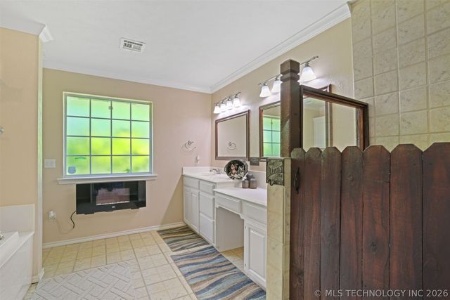 7221 Garden Oak Drive, Kingston, OK 73439