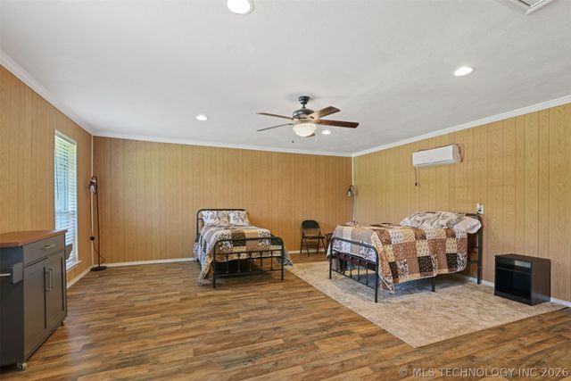 7221 Garden Oak Drive, Kingston, OK 73439