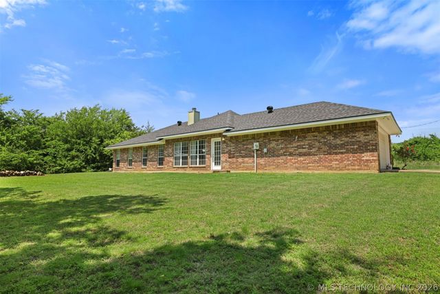 7221 Garden Oak Drive, Kingston, OK 73439
