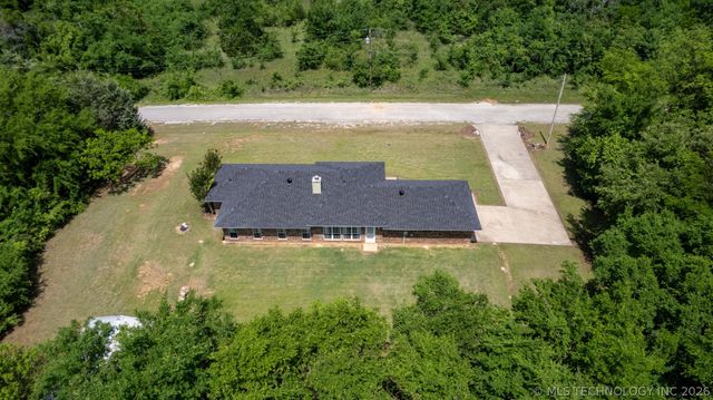 7221 Garden Oak Drive, Kingston, OK 73439