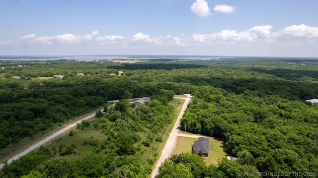 7221 Garden Oak Drive, Kingston, OK 73439