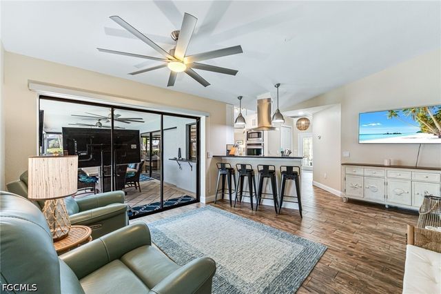 5630 Riverside DR, Cape Coral, FL 33904