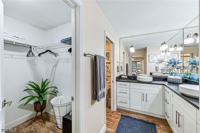 5630 Riverside DR, Cape Coral, FL 33904